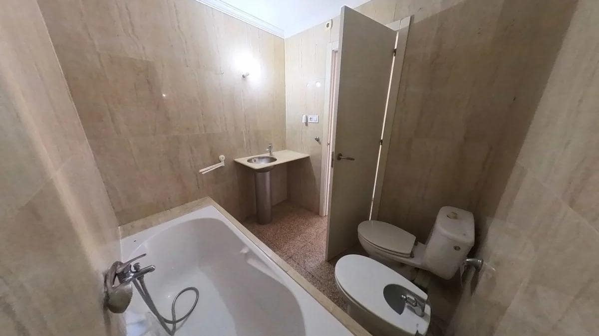4 chambre Appartement à vendre à Alicante ville - 237 600 € (Ref: 9744134)