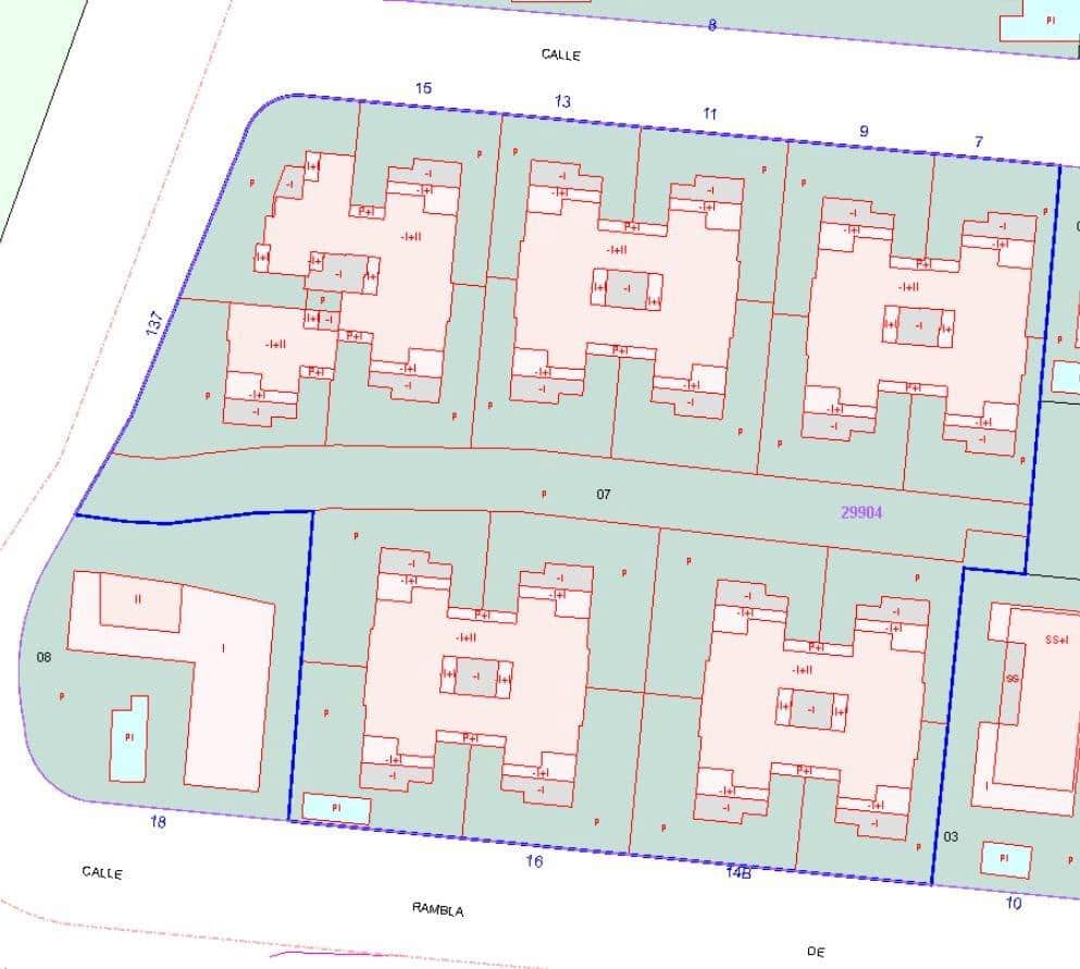 5 bedroom Villa for sale in Elda with garage - € 270,000 (Ref: 9744135)
