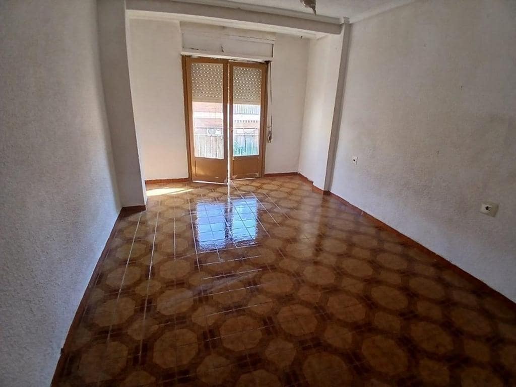 3 soverom Leilighet til salgs i Elche / Elx - € 75 500 (Ref: 9744138)