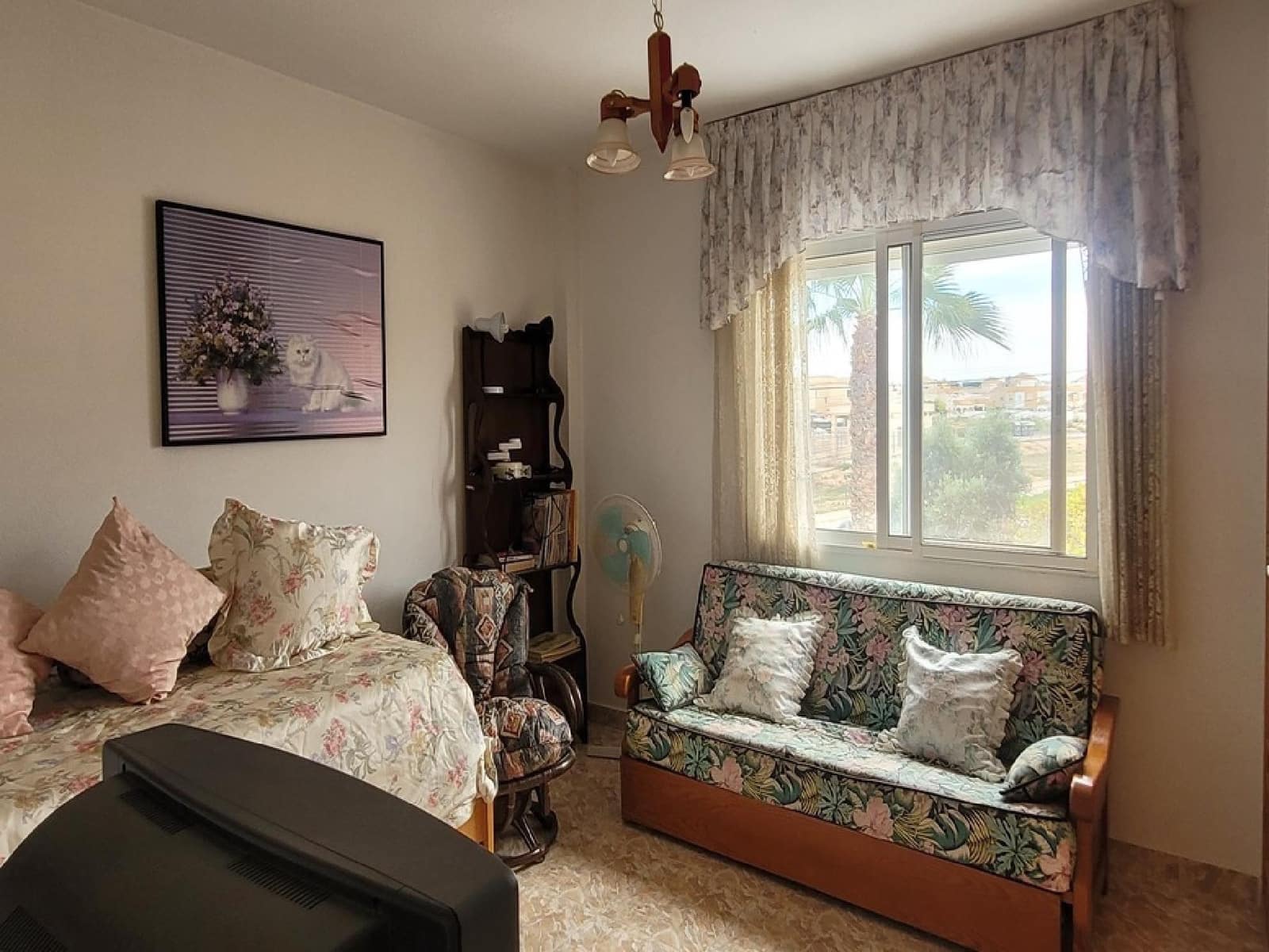 Chalet de 3 habitaciones en Torrevieja en venta con piscina - 265.000 € (Ref: 9744141)