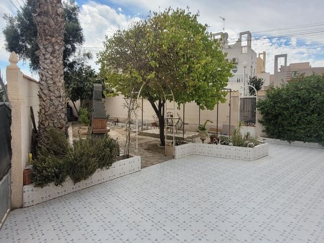 3 soveværelse Villa til salg i El Chaparral - La Siesta - La Torreta, Torrevieja med swimmingpool - € 265.000 (Ref: 9744141)