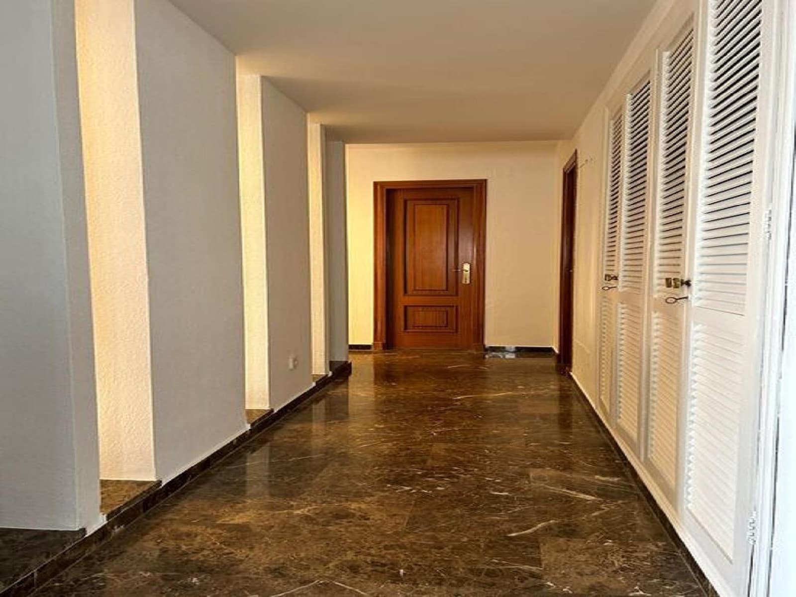 5 slaapkamer Appartement te koop in Malaga stad met zwembad - € 1.300.000 (Ref: 9765127)