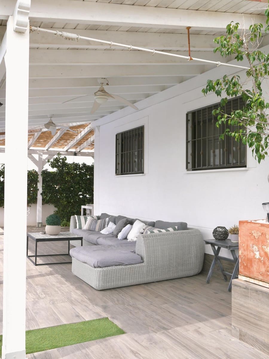 Chalet de 3 habitaciones en San Fulgencio en venta con piscina garaje - 495.000 € (Ref: 9773049)