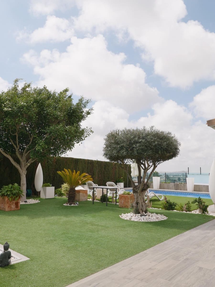 Chalet de 3 habitaciones en San Fulgencio en venta con piscina garaje - 495.000 € (Ref: 9773049)