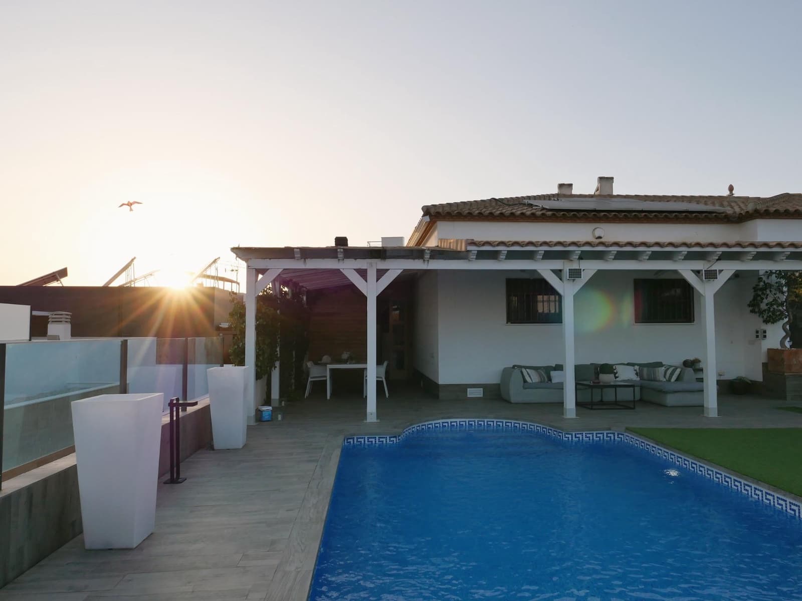 Chalet de 3 habitaciones en San Fulgencio en venta con piscina garaje - 495.000 € (Ref: 9773049)