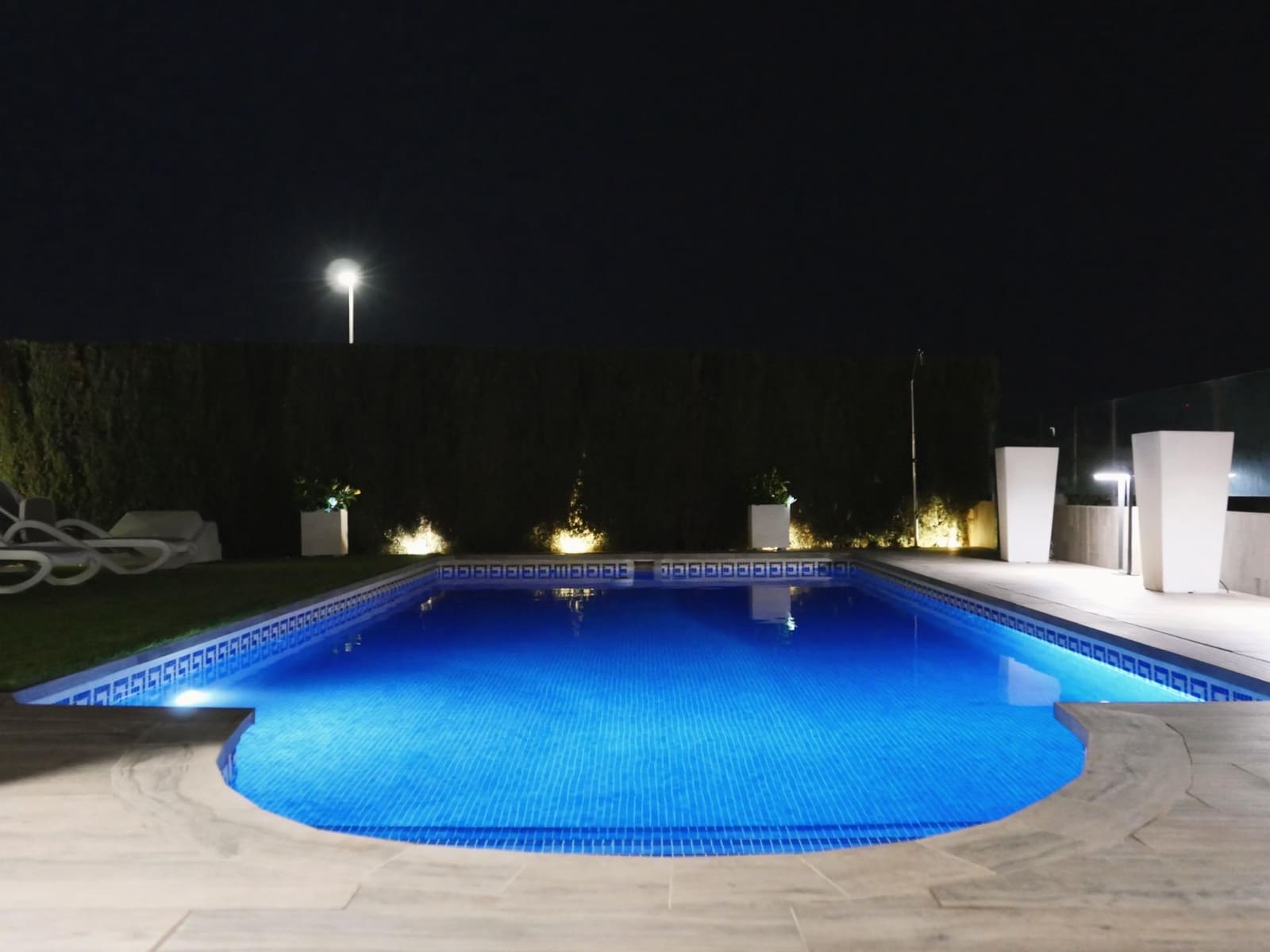 Chalet de 3 habitaciones en San Fulgencio en venta con piscina garaje - 495.000 € (Ref: 9773049)