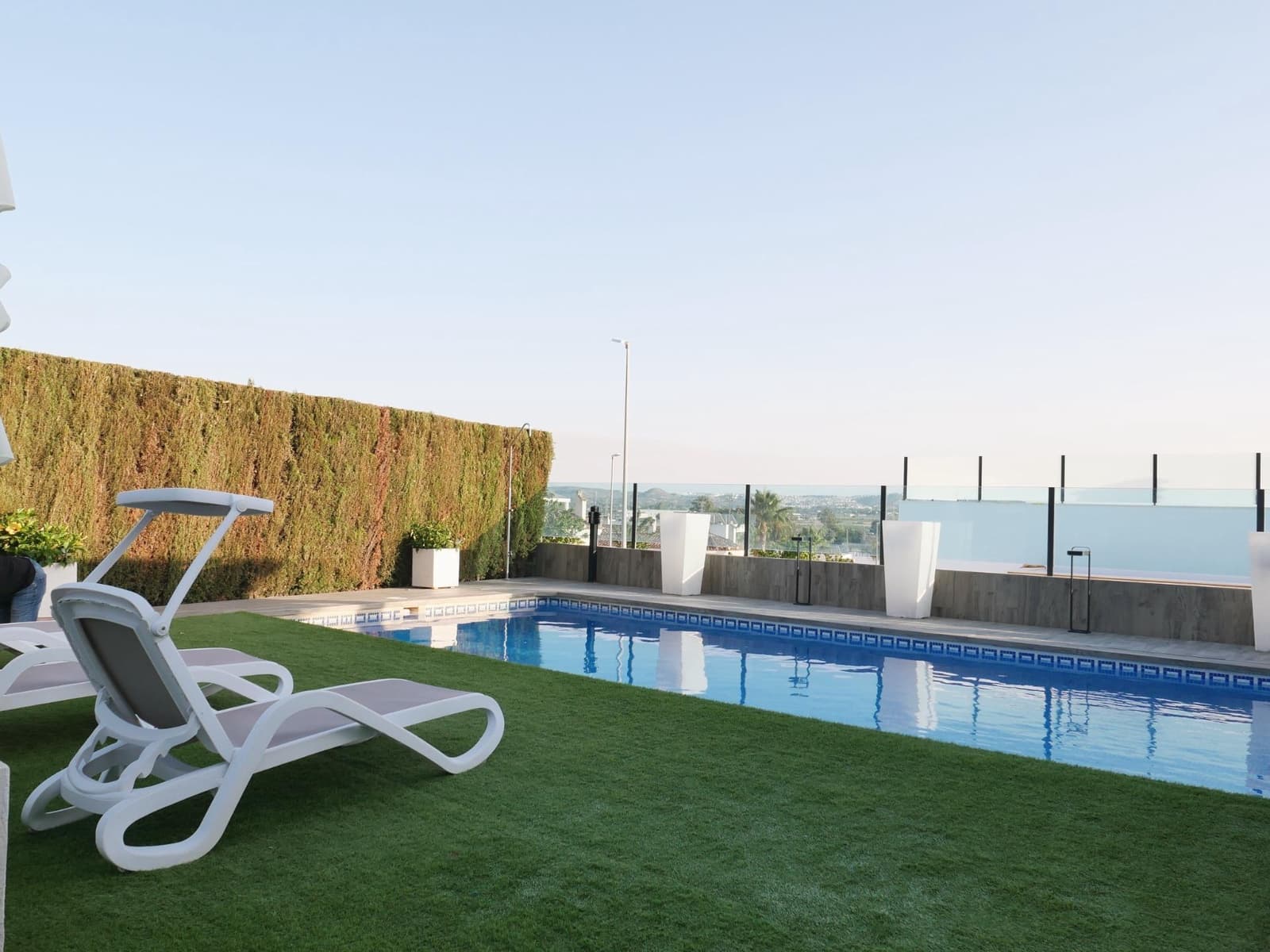 Chalet de 3 habitaciones en San Fulgencio en venta con piscina garaje - 495.000 € (Ref: 9773049)