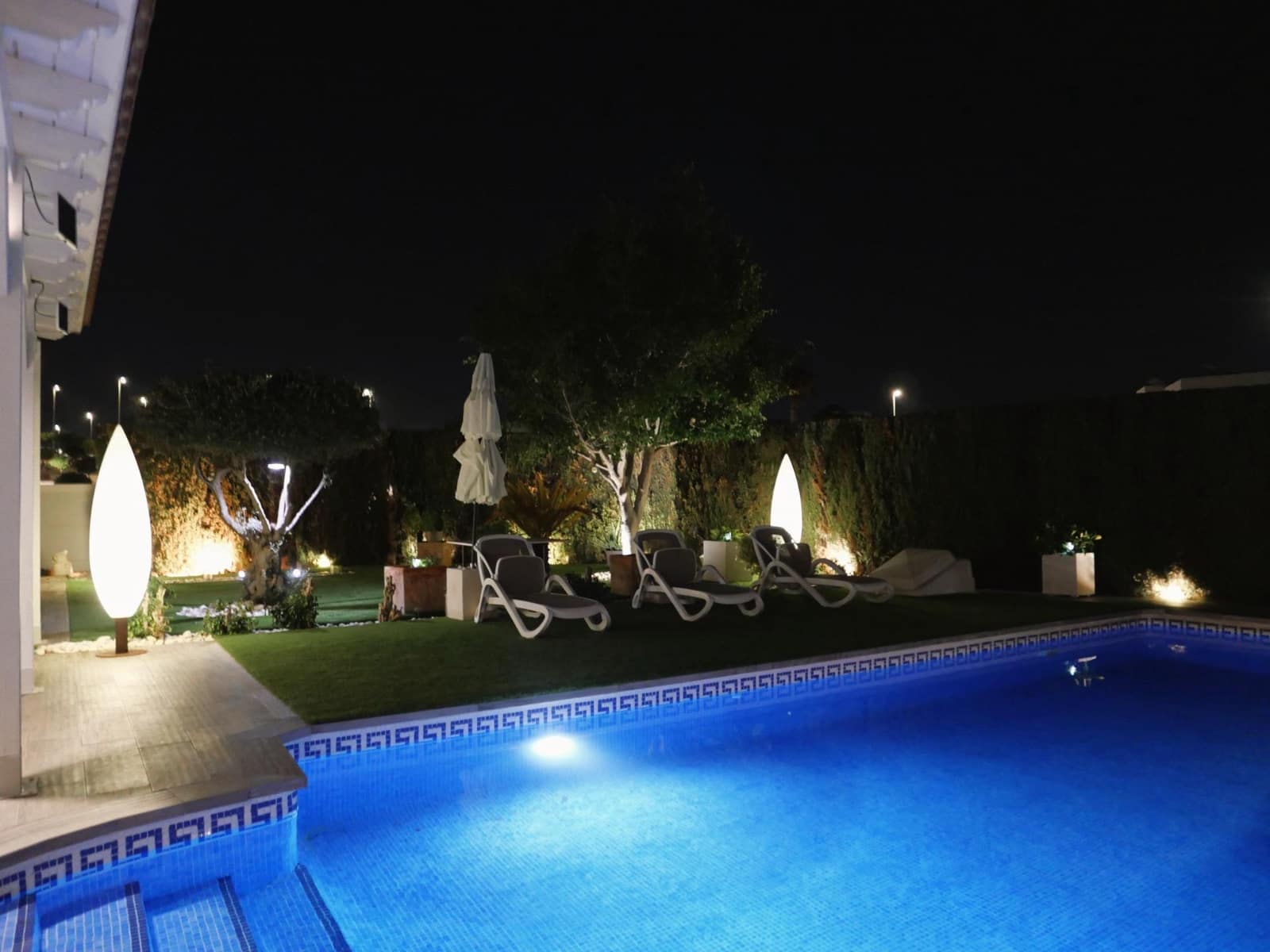 Chalet de 3 habitaciones en San Fulgencio en venta con piscina garaje - 495.000 € (Ref: 9773049)