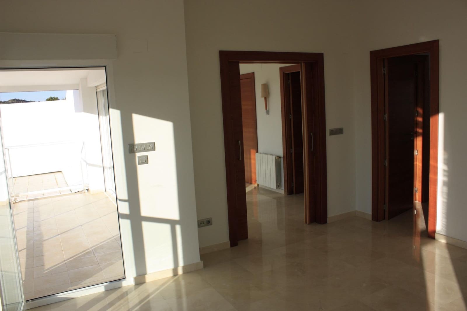 5 bedroom Villa for sale in Monforte del Cid - € 795,000 (Ref: 9782978)