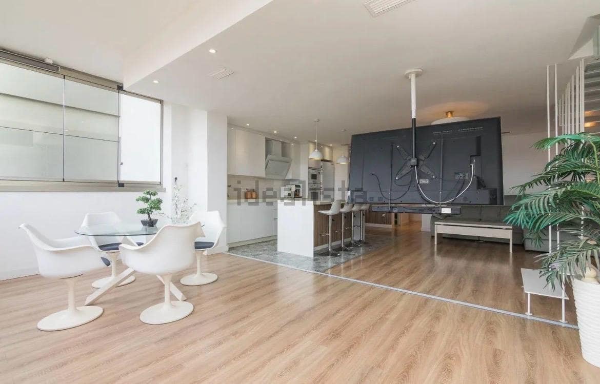 3 bedroom Penthouse for sale in Elche / Elx with garage - € 399,000 (Ref: 9788387)