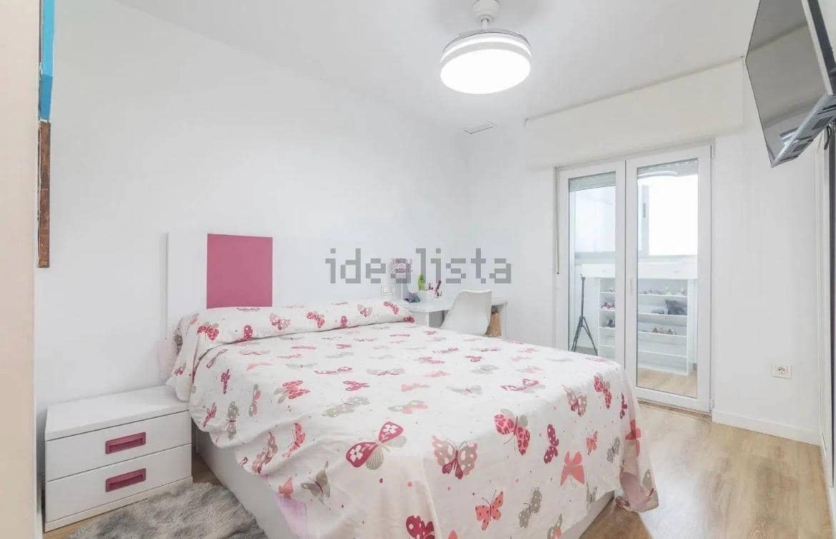 3 bedroom Penthouse for sale in Elche / Elx with garage - € 399,000 (Ref: 9788387)