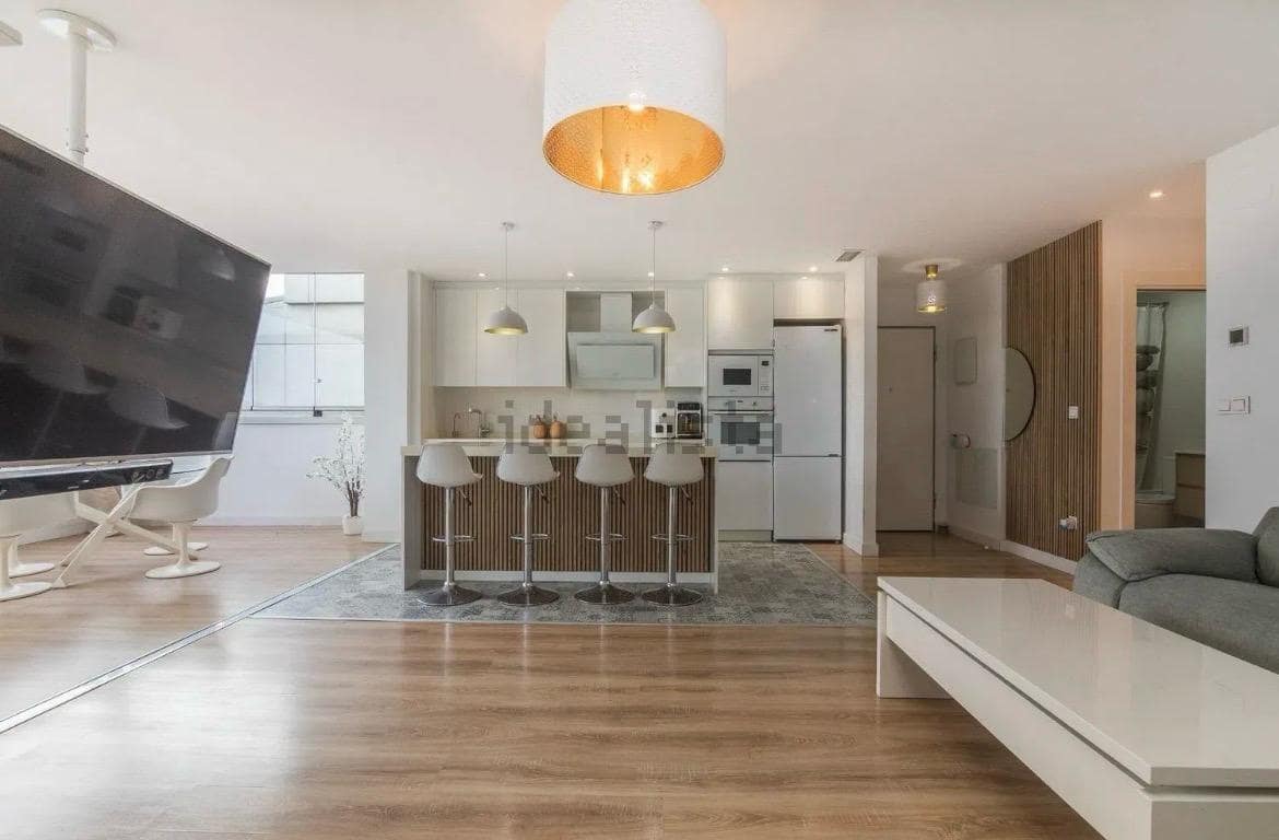 3 bedroom Penthouse for sale in Elche / Elx with garage - € 399,000 (Ref: 9788387)