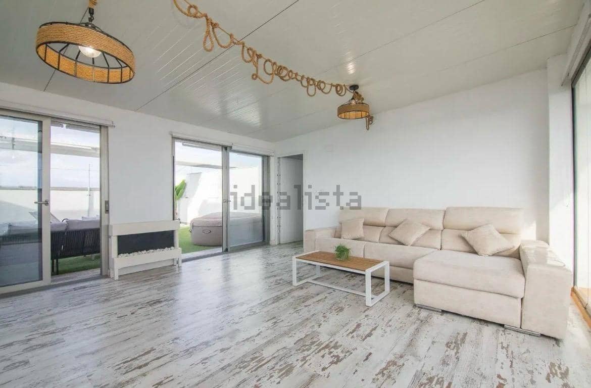 3 bedroom Penthouse for sale in Elche / Elx with garage - € 399,000 (Ref: 9788387)