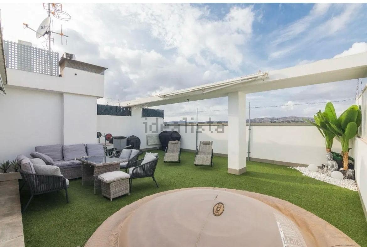 3 bedroom Penthouse for sale in Elche / Elx with garage - € 399,000 (Ref: 9788387)