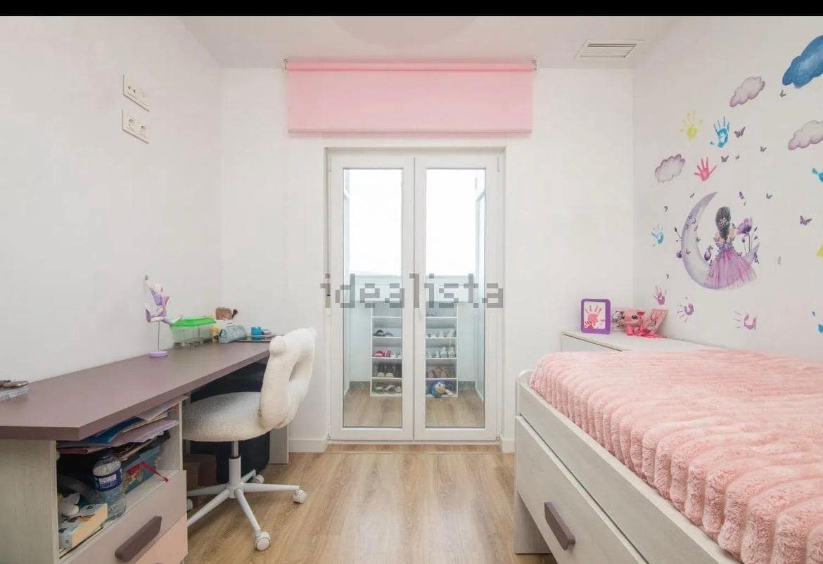 3 bedroom Penthouse for sale in Elche / Elx with garage - € 399,000 (Ref: 9788387)