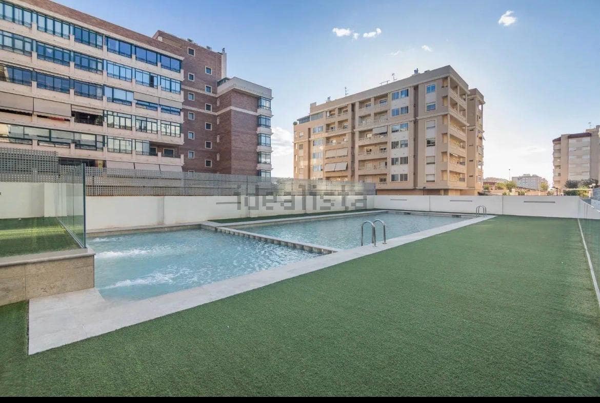 3 bedroom Penthouse for sale in Elche / Elx with garage - € 399,000 (Ref: 9788387)