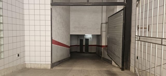 Garage à vendre à Alicante ville - 50 000 € (Ref: 9794606)