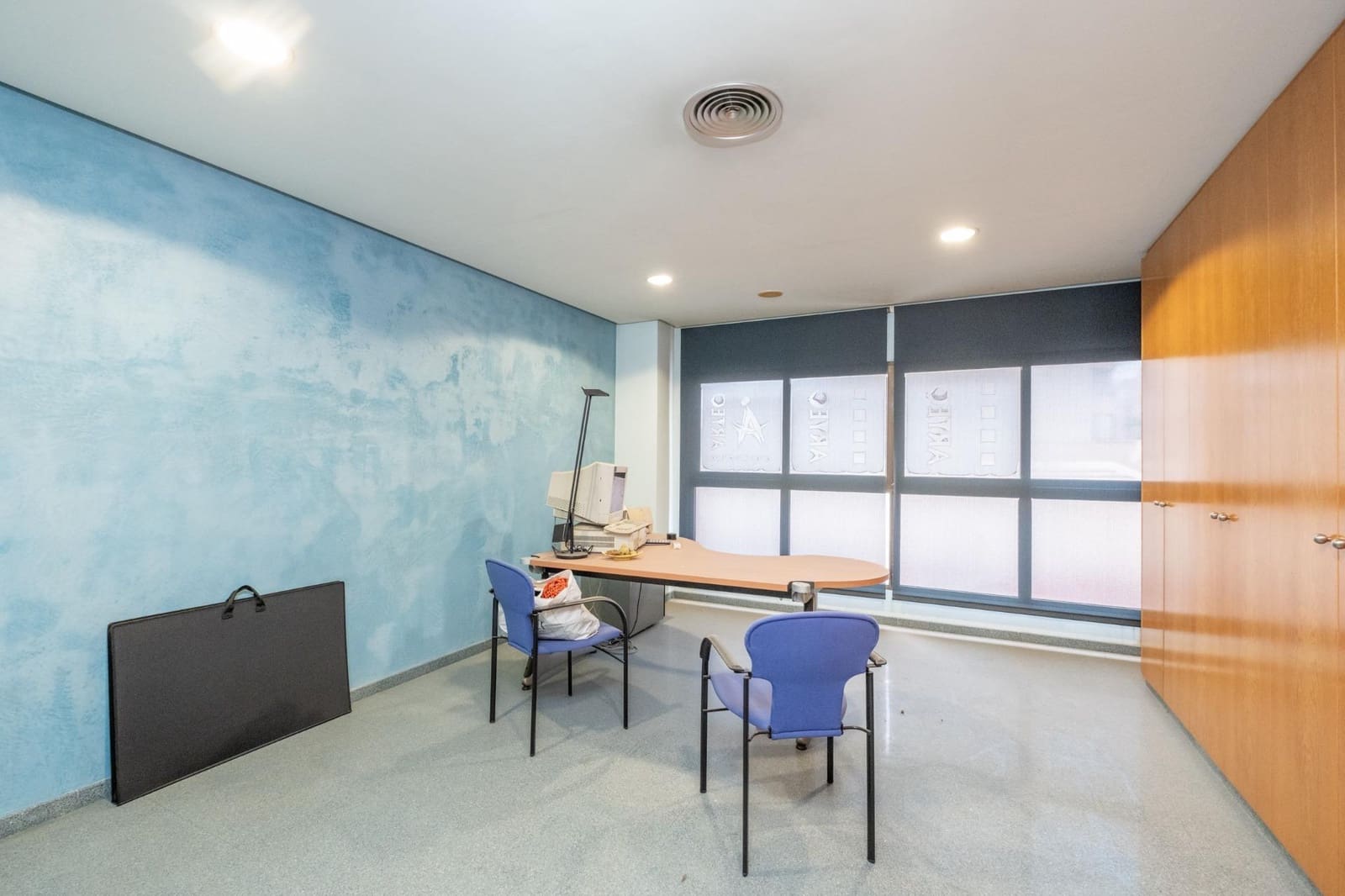 Office for sale in San Vicente / Sant Vicent del Raspeig - € 300,000 (Ref: 9831344)