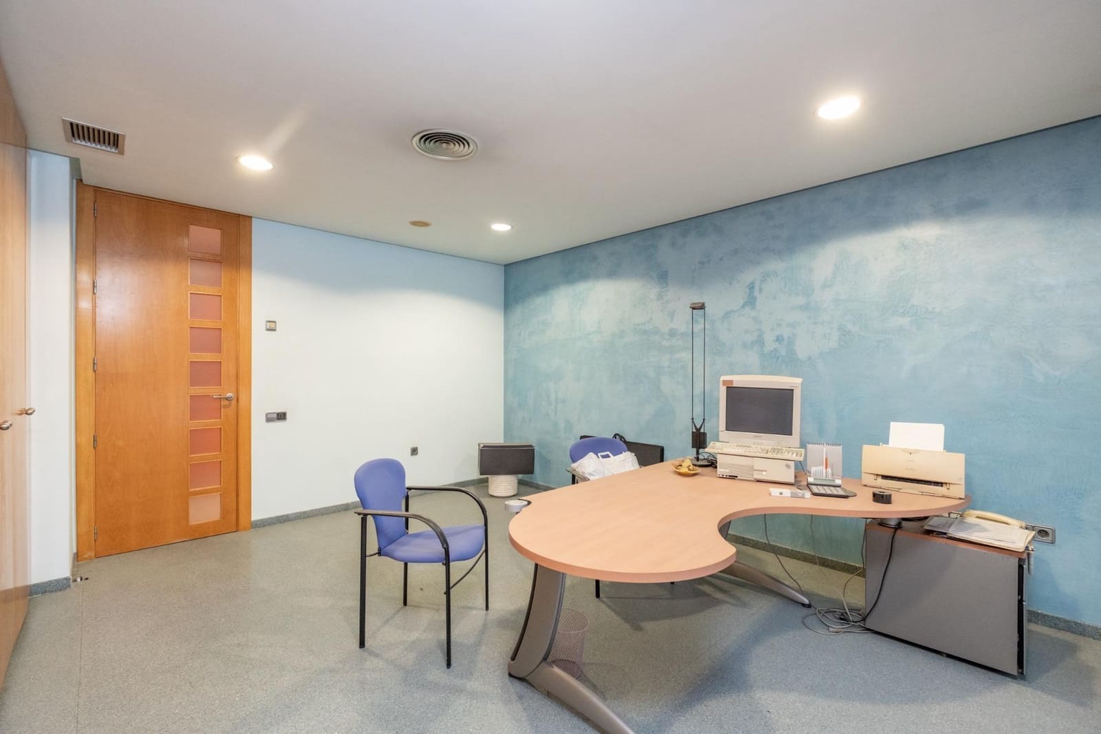 Office for sale in San Vicente / Sant Vicent del Raspeig - € 300,000 (Ref: 9831344)