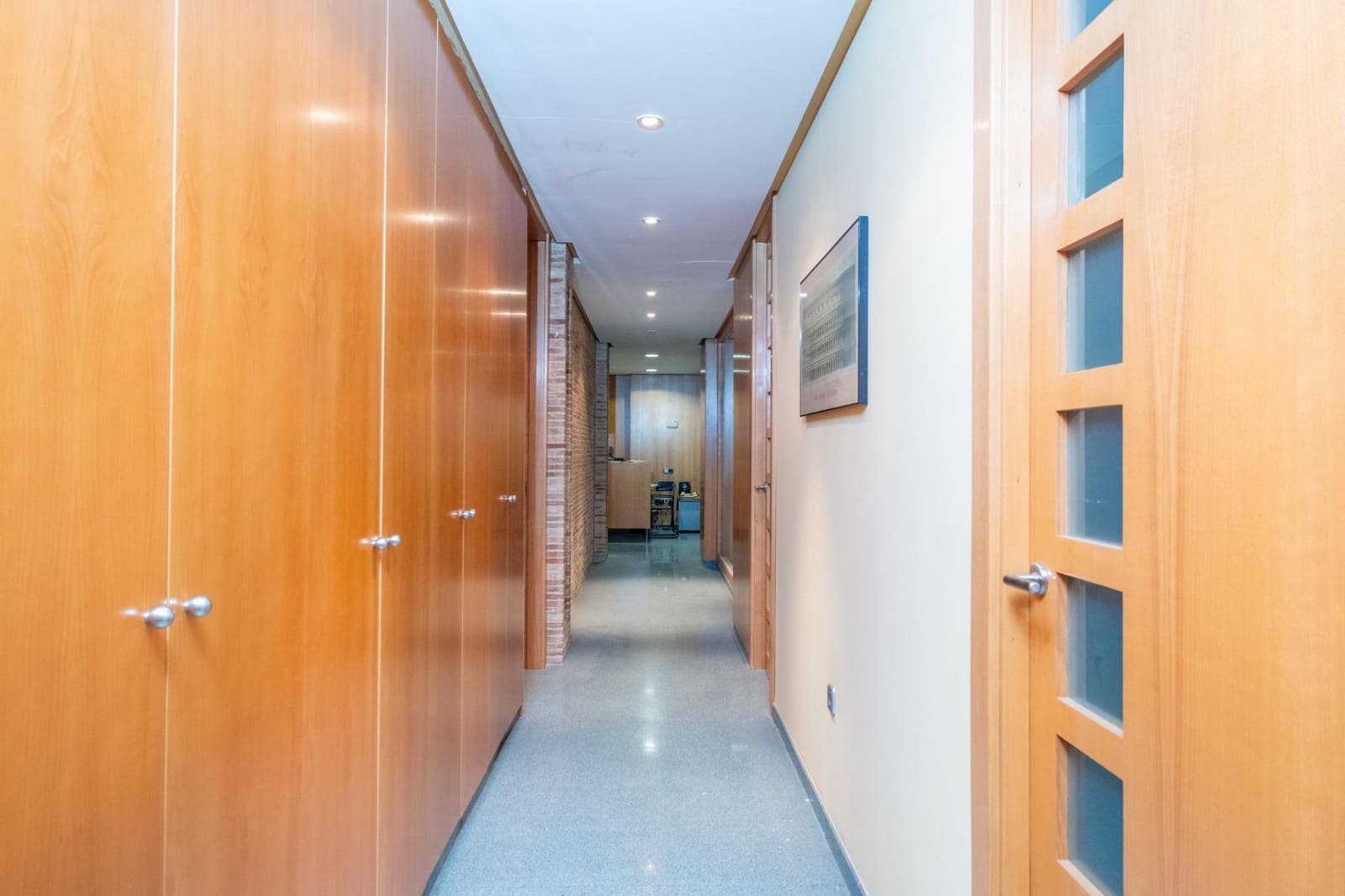 Office for sale in San Vicente / Sant Vicent del Raspeig - € 300,000 (Ref: 9831344)