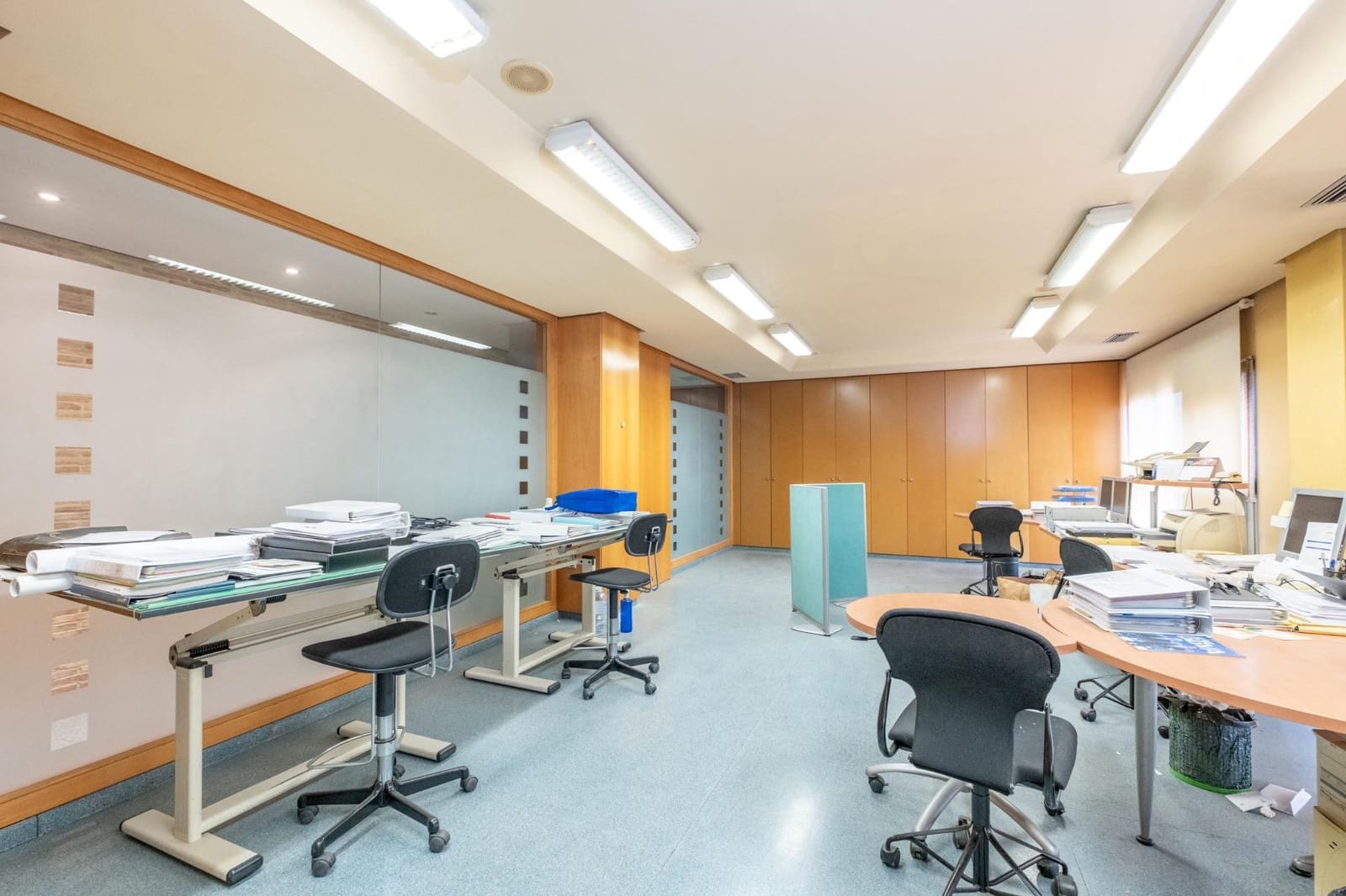 Office for sale in San Vicente / Sant Vicent del Raspeig - € 300,000 (Ref: 9831344)