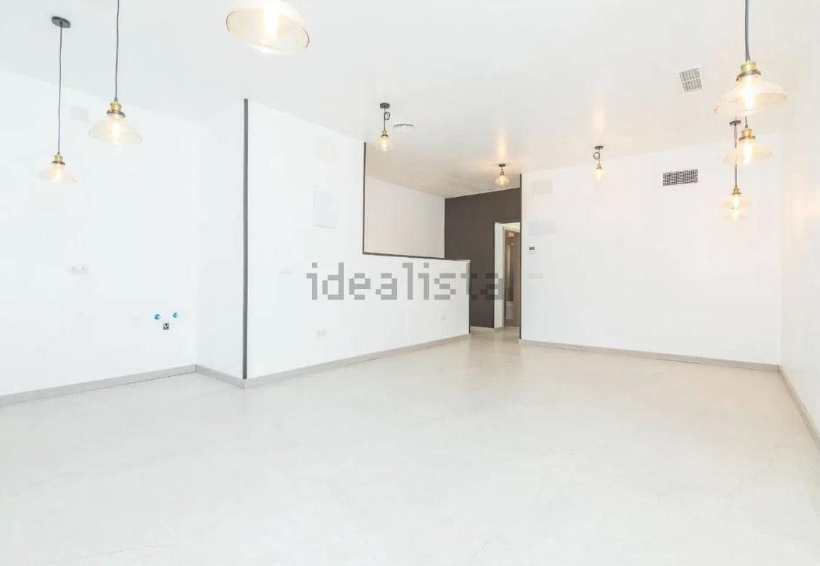 Piso de 2 habitaciones en Elche / Elx en venta - 190.000 € (Ref: 9833644)