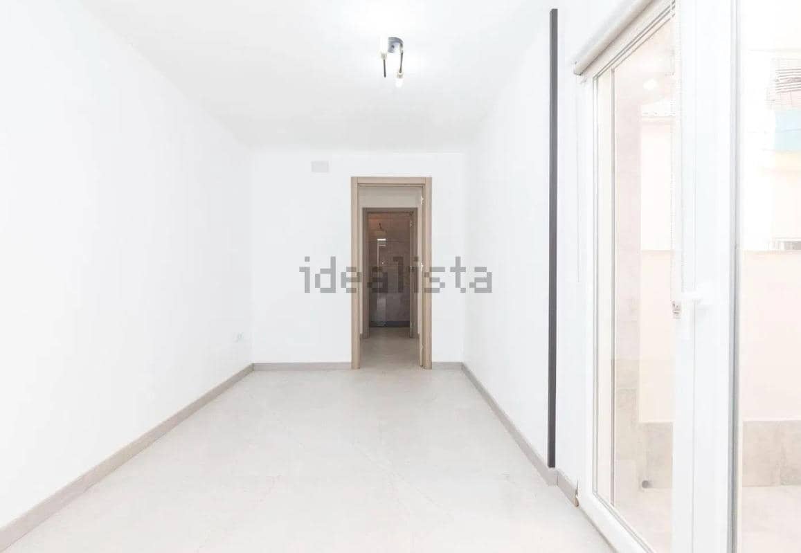 Piso de 2 habitaciones en Elche / Elx en venta - 190.000 € (Ref: 9833644)