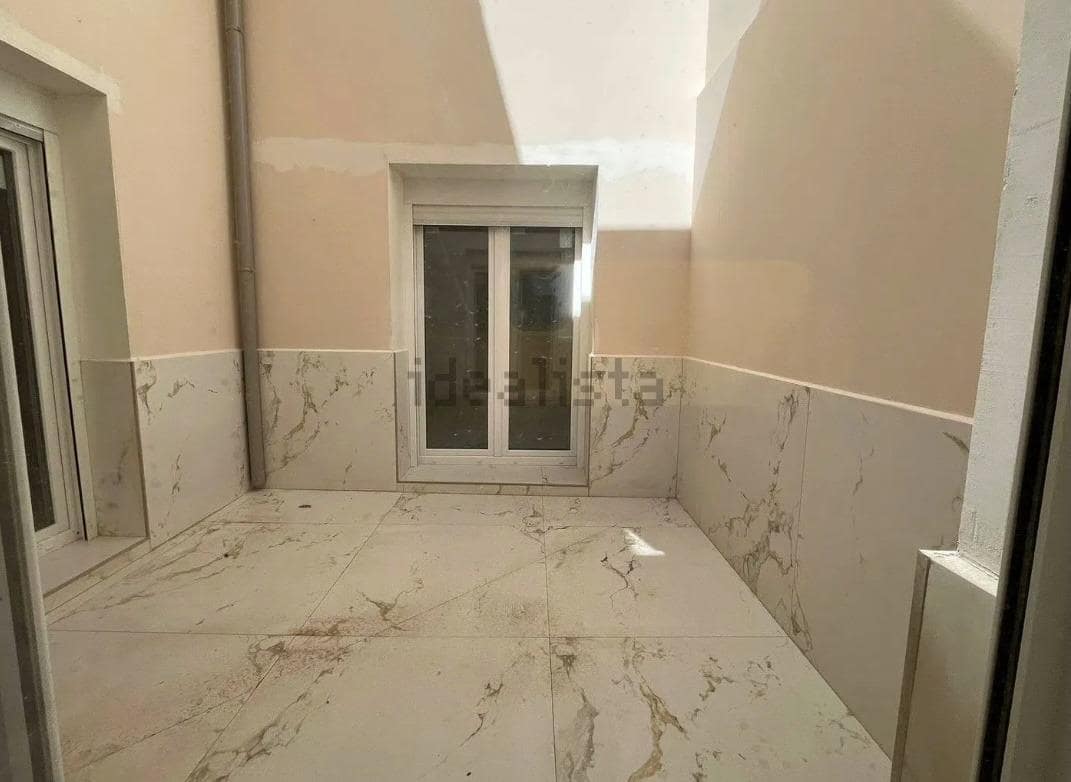 Apartamento de 2 habitaciones en Elche / Elx en venta - 190.000 € (Ref: 9836223)
