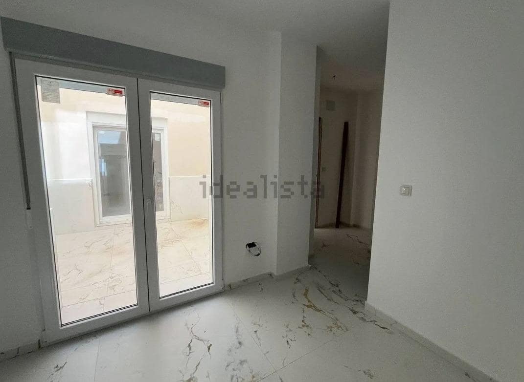 Apartamento de 2 habitaciones en Elche / Elx en venta - 190.000 € (Ref: 9836223)