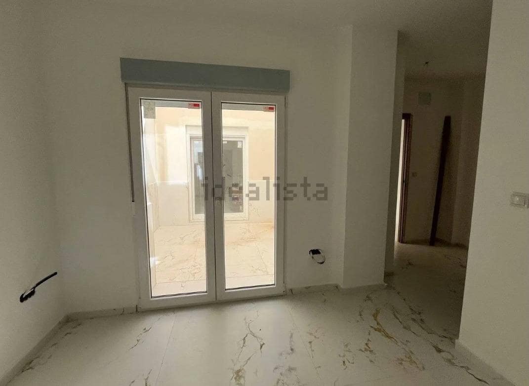 Apartamento de 2 habitaciones en Elche / Elx en venta - 190.000 € (Ref: 9836223)