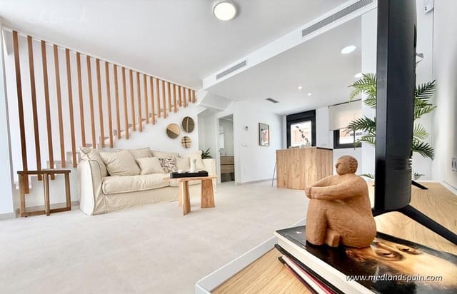 2 soverom Hus til salgs i Cox med svømmebasseng garasje - € 233 000 (Ref: 10046252)