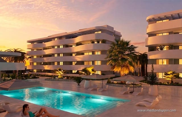 Apartamento de 2 habitaciones en Guardamar del Segura en venta con piscina garaje - 296.900 € (Ref: 10046261)