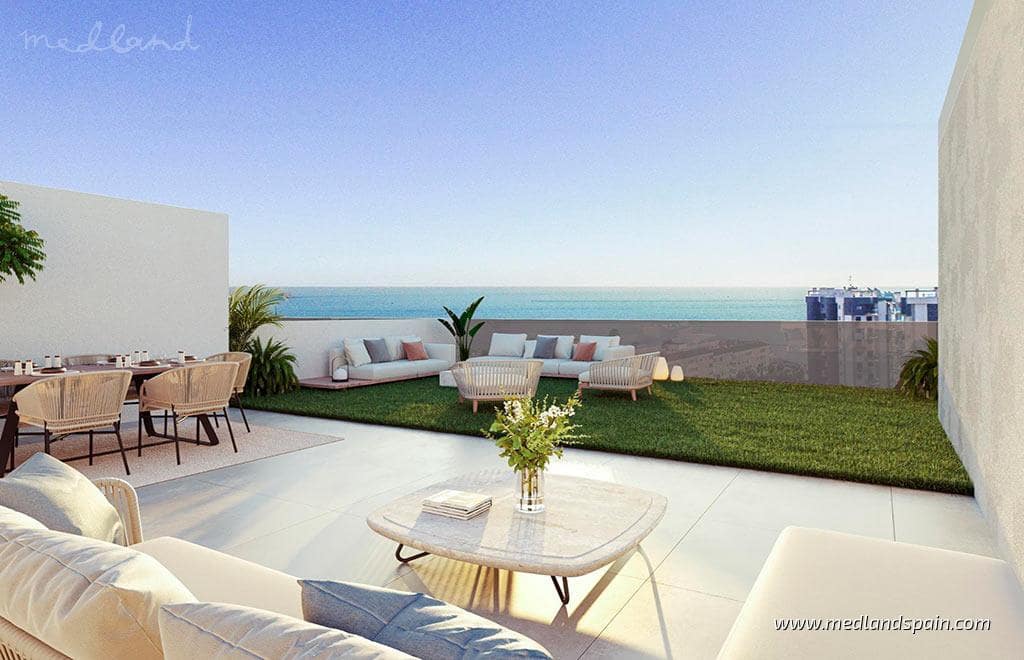 2 soveværelse Lejlighed til salg i Punta Prima med swimmingpool garage - € 449.000 (Ref: 10046272)