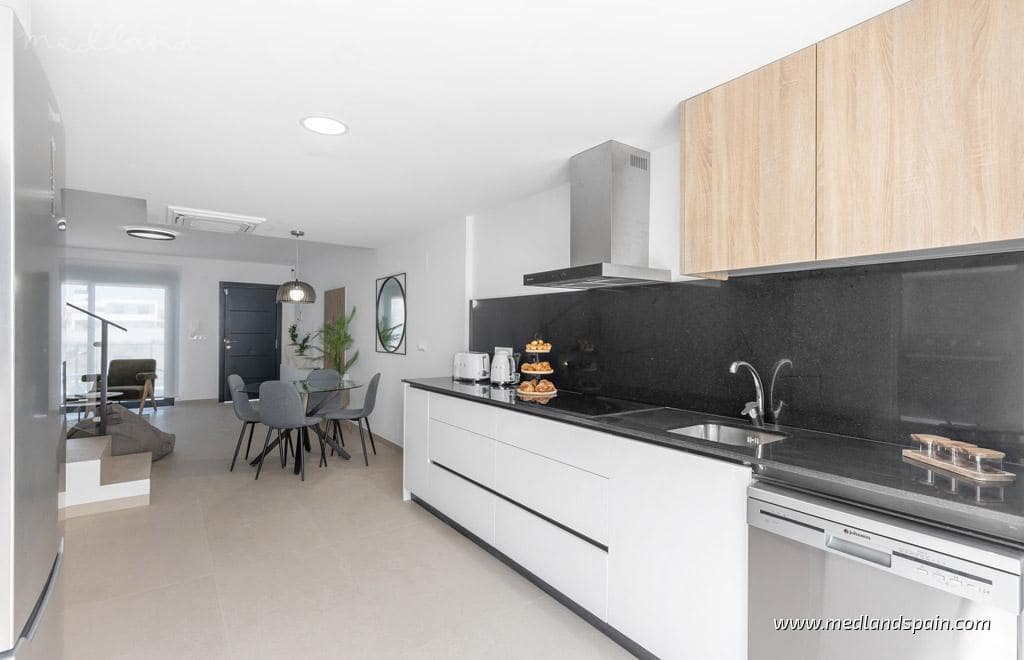 4 soveværelse Byhus til salg i Rafal med swimmingpool garage - € 269.000 (Ref: 10046273)