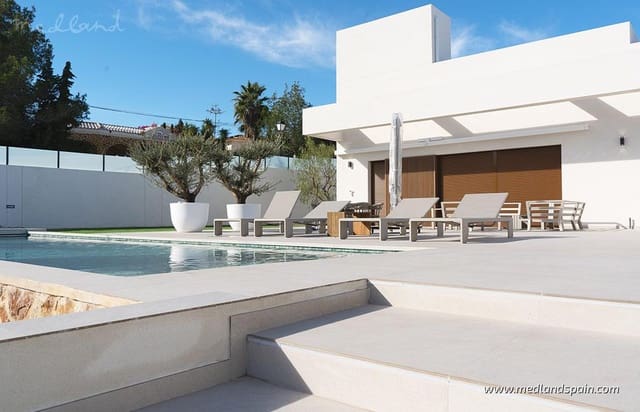 4 chambre Villa/Maison à vendre à Ciudad Quesada, Rojales avec piscine garage - 1 590 000 € (Ref: 10046296)