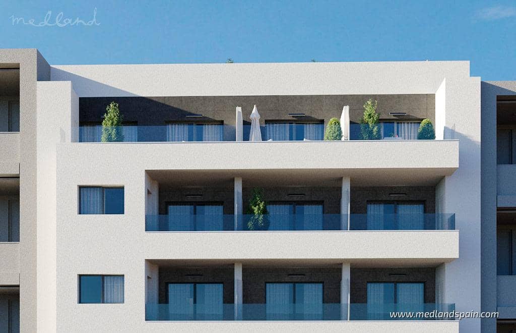 3 Zimmer Apartment zu verkaufen in Torrevieja mit Pool - 469.000 € (Ref: 10046321)