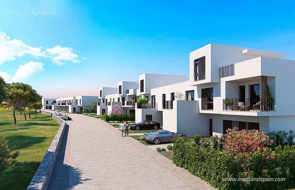 Casa de 4 habitaciones en Sotogrande en venta con piscina garaje - 551.000 € (Ref: 10072691)