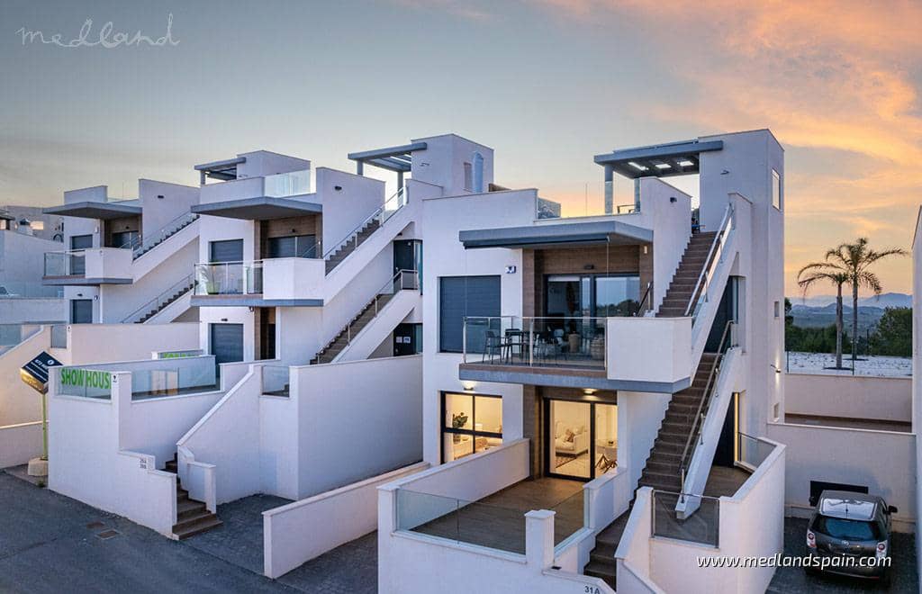 3 quarto Apartamento para venda em San Miguel de Salinas com piscina - 425 000 € (Ref: 10079871)