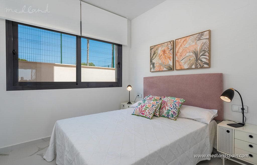 3 quarto Apartamento para venda em San Miguel de Salinas com piscina - 425 000 € (Ref: 10079871)