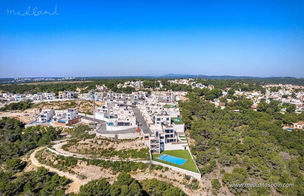 3 quarto Apartamento para venda em San Miguel de Salinas com piscina - 425 000 € (Ref: 10079871)
