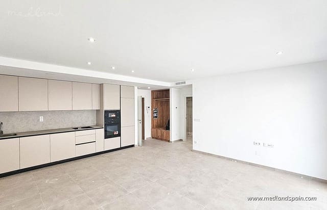 Apartamento de 3 habitaciones en Torrevieja en venta con piscina - 495.000 € (Ref: 10088526)
