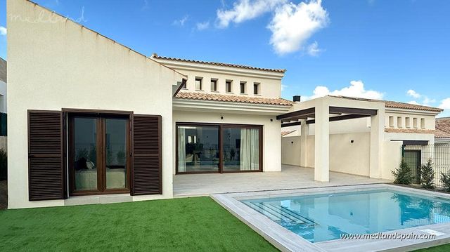 3 soverom Villa til salgs i Algorfa med svømmebasseng garasje - € 555 000 (Ref: 10088527)