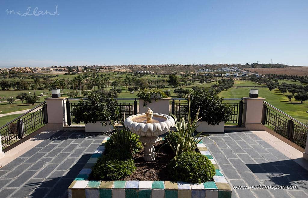 4 slaapkamer Villa te koop in Algorfa met zwembad garage - € 793.000 (Ref: 10095362)