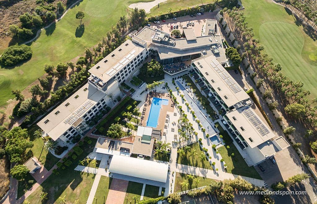 4 slaapkamer Villa te koop in Algorfa met zwembad garage - € 793.000 (Ref: 10095362)