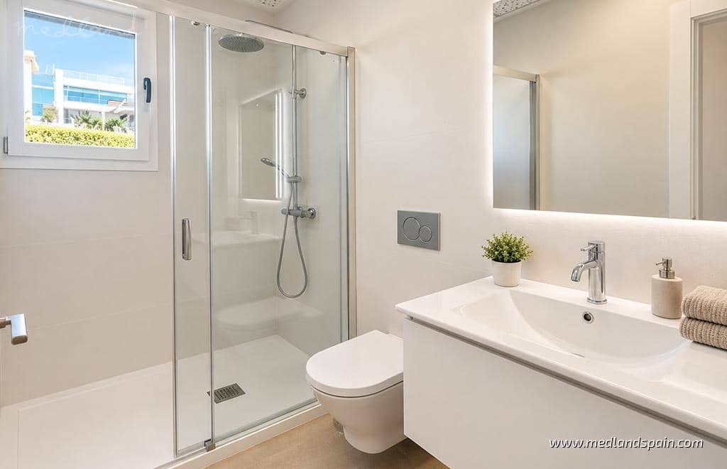 2 quarto Apartamento para venda em Torrevieja com piscina - 459 000 € (Ref: 10098568)