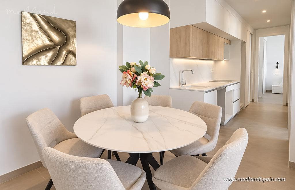 2 quarto Apartamento para venda em Torrevieja com piscina - 459 000 € (Ref: 10098568)