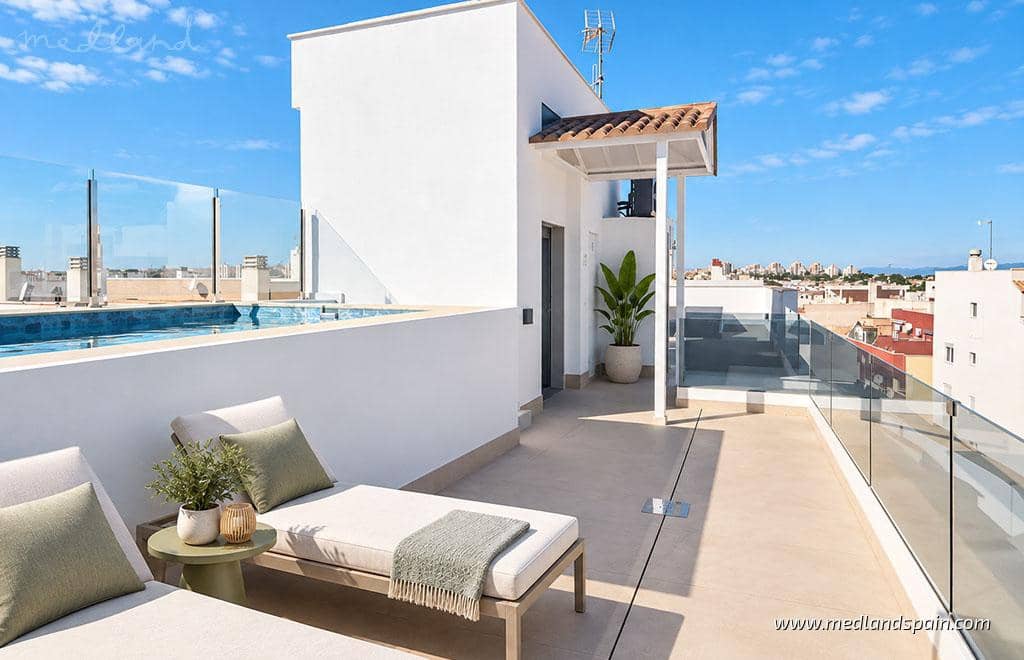 2 quarto Apartamento para venda em Torrevieja com piscina - 459 000 € (Ref: 10098568)