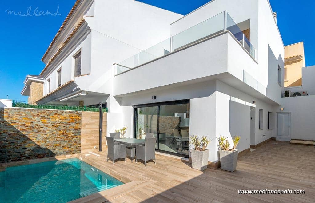 3 slaapkamer Villa te koop in Torre de la Horadada met zwembad garage - € 380.000 (Ref: 10125069)