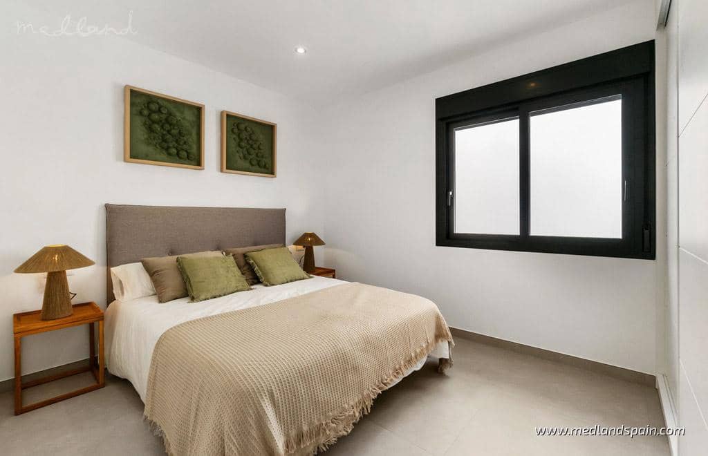 3 slaapkamer Villa te koop in Torre de la Horadada met zwembad garage - € 380.000 (Ref: 10125069)