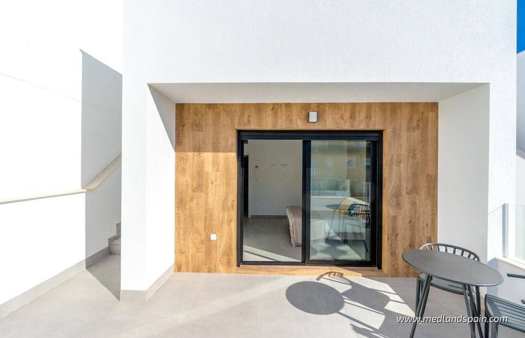 3 slaapkamer Villa te koop in Torre de la Horadada met zwembad garage - € 380.000 (Ref: 10125069)